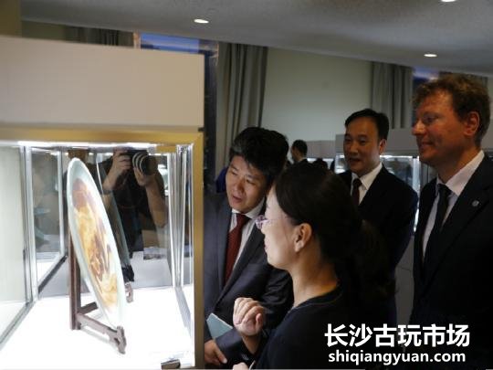 龙泉青瓷走向世界 85件珍品亮相联合国总部